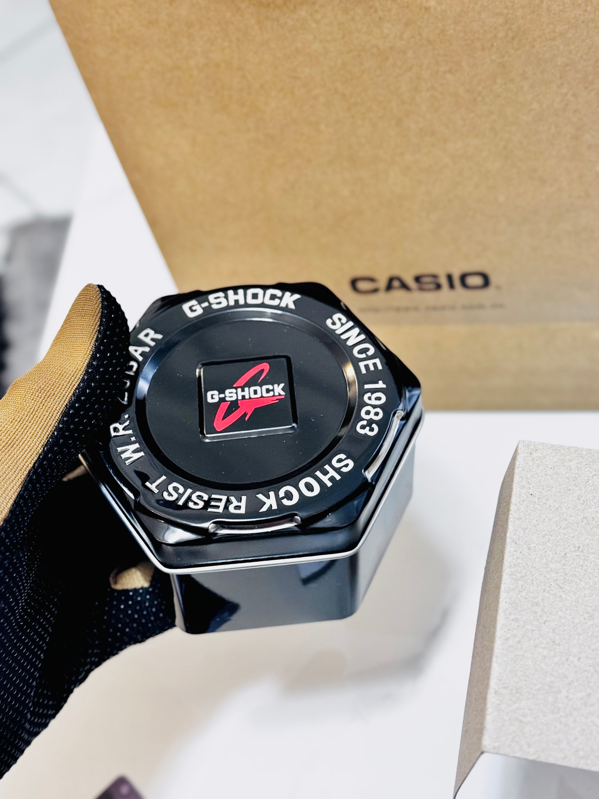 G-SHOCK 110 SERIES GM-110 disponible à Douala