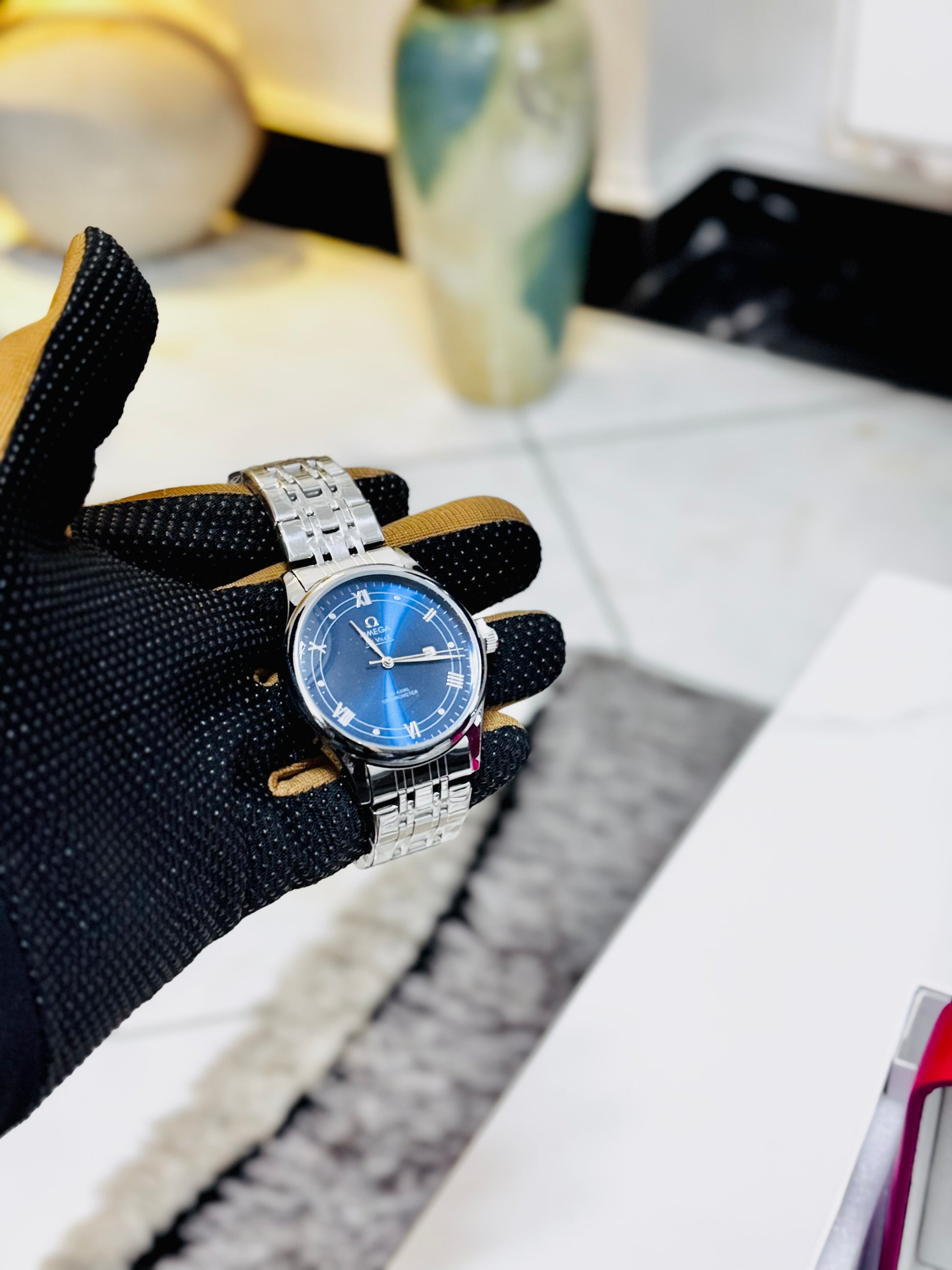 L'Omega De Ville Prestige disponible à Douala