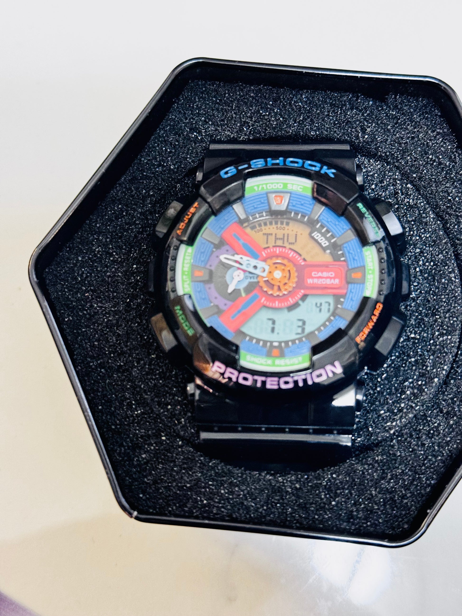 G-SHOCK 110 SERIES GM-110 disponible à Douala