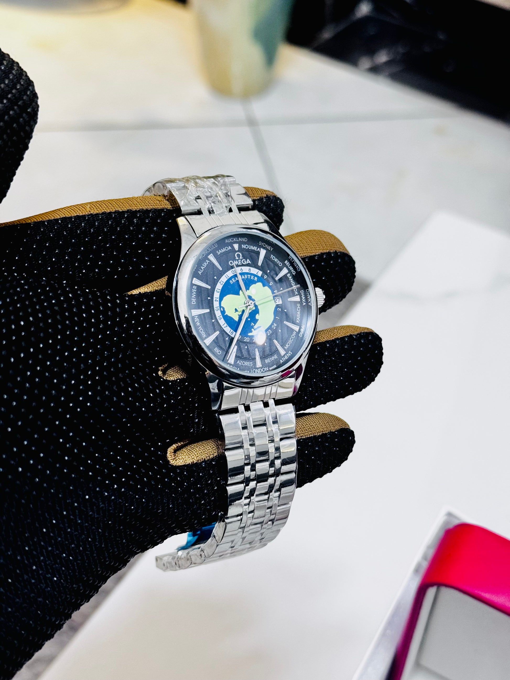 L'Omega Seamaster Aqua Terra 150M disponible à Douala