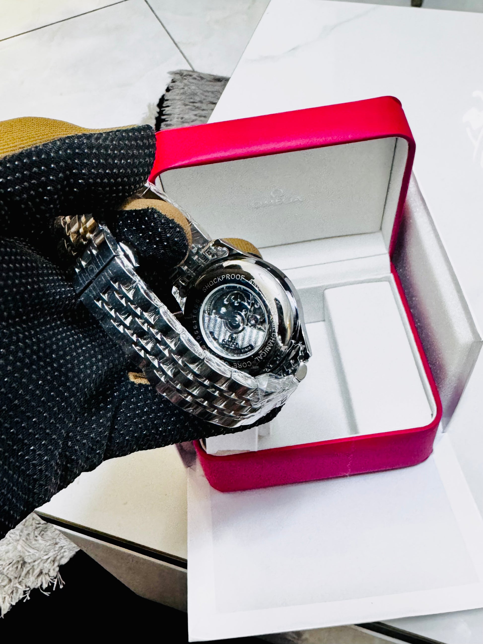L'Omega De Ville Prestige disponible à Douala