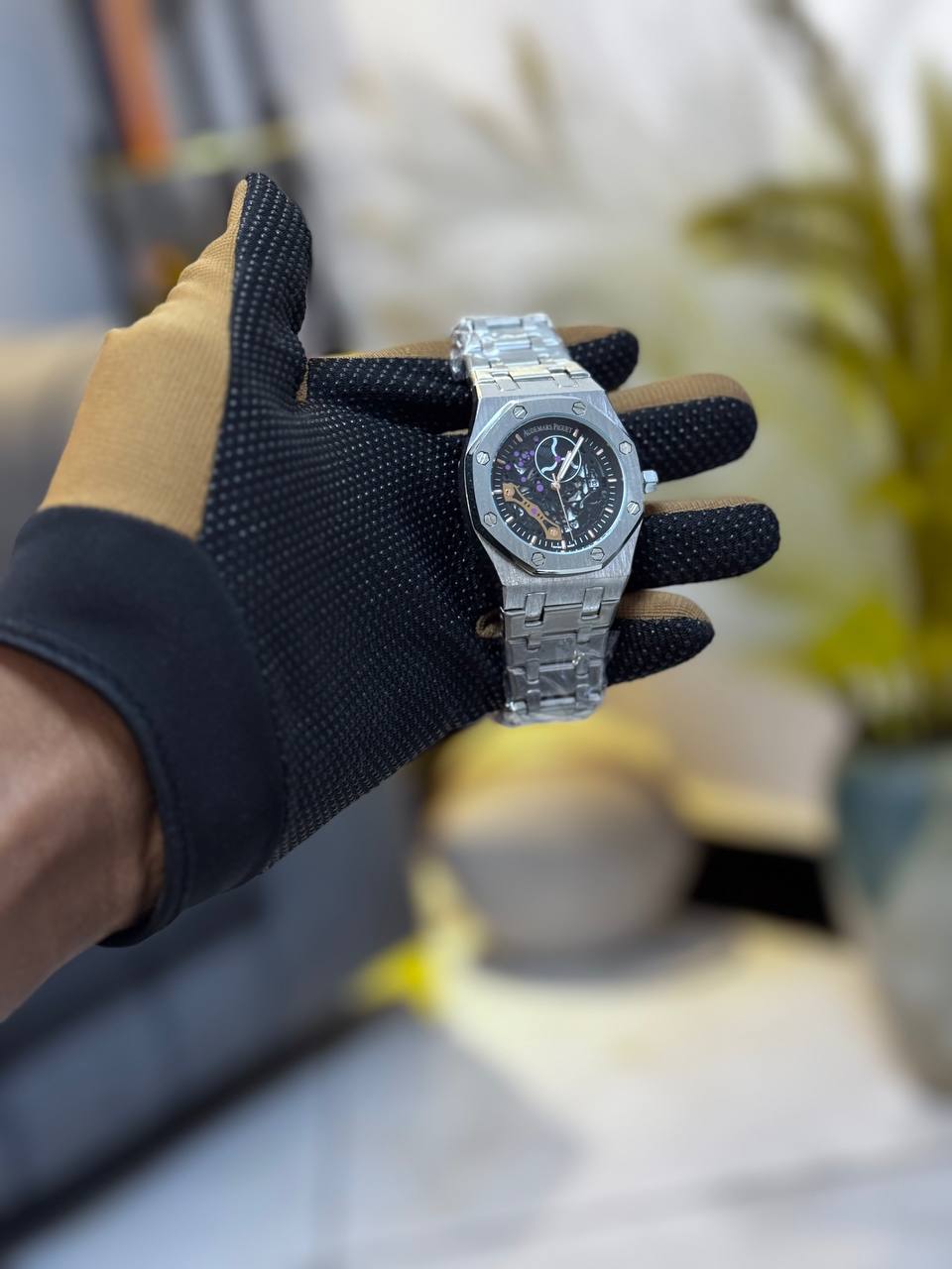 Audemars Piguet Royal Oak skelecton dial disponible Douala