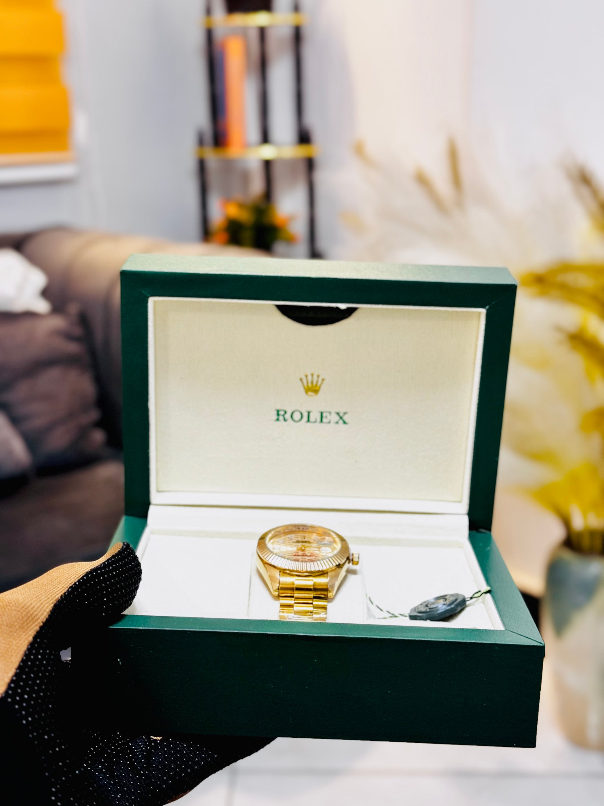 Rolex oyster perpetual land dweler