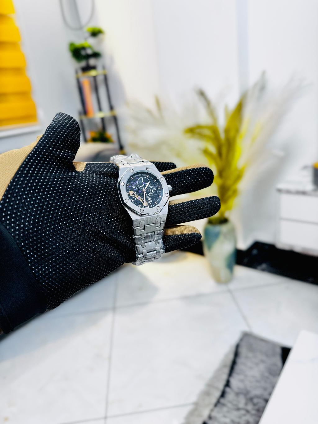 Audemars Piguet Royal Oak skelecton dial disponible Douala