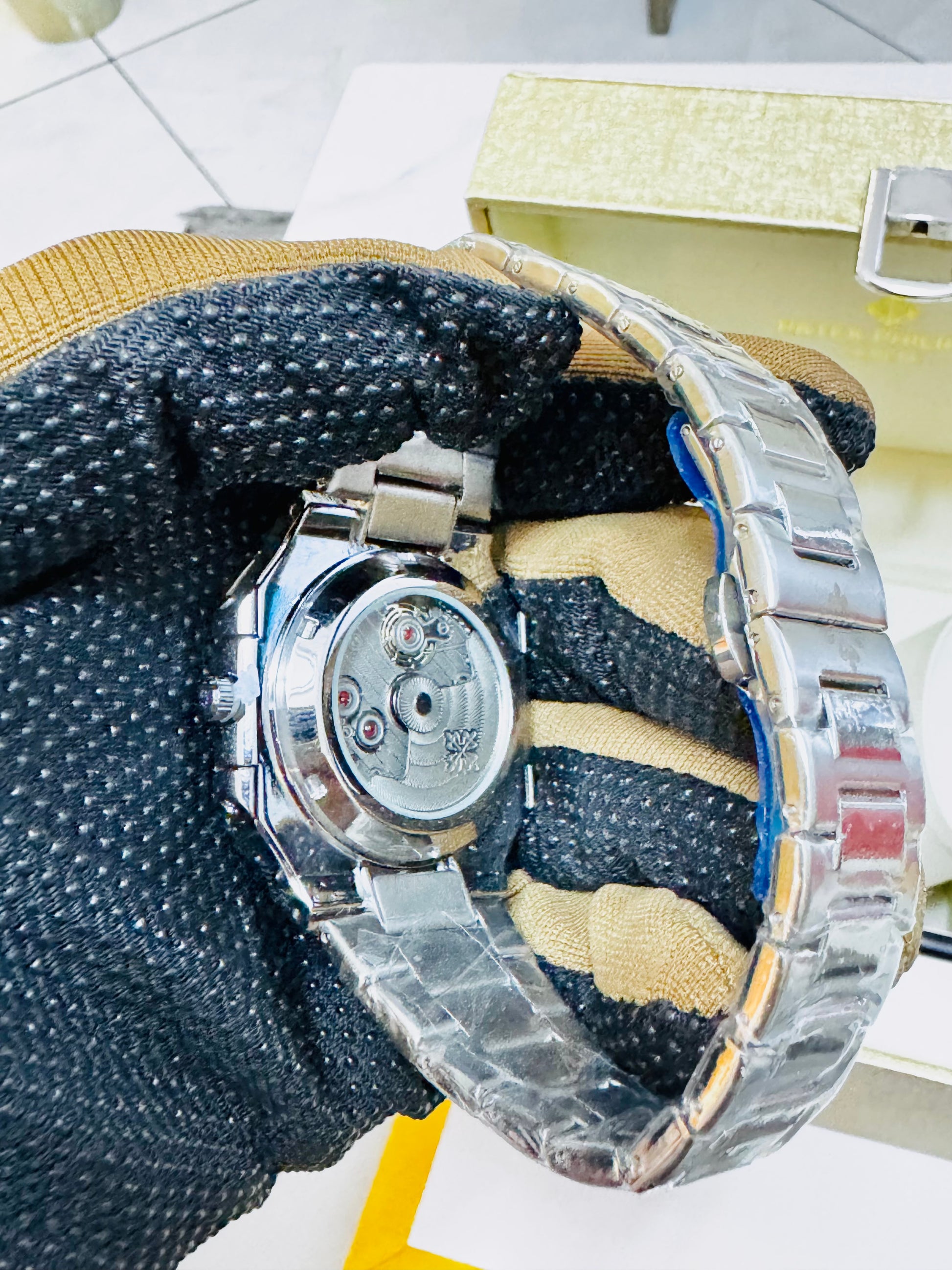 PATEK PHILIPPE WATCH CUBITUS GREEN DIAL AVAILABLE DOUALA